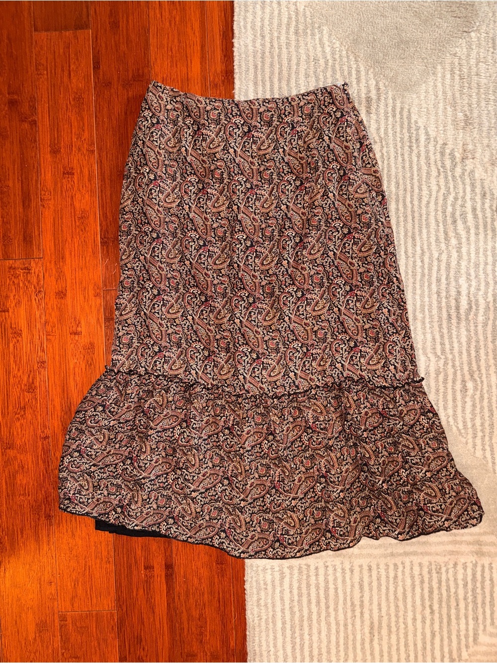 Harold's Paisley Tiered Silk Midi Skirt in Brown and Black Vintage Y2k